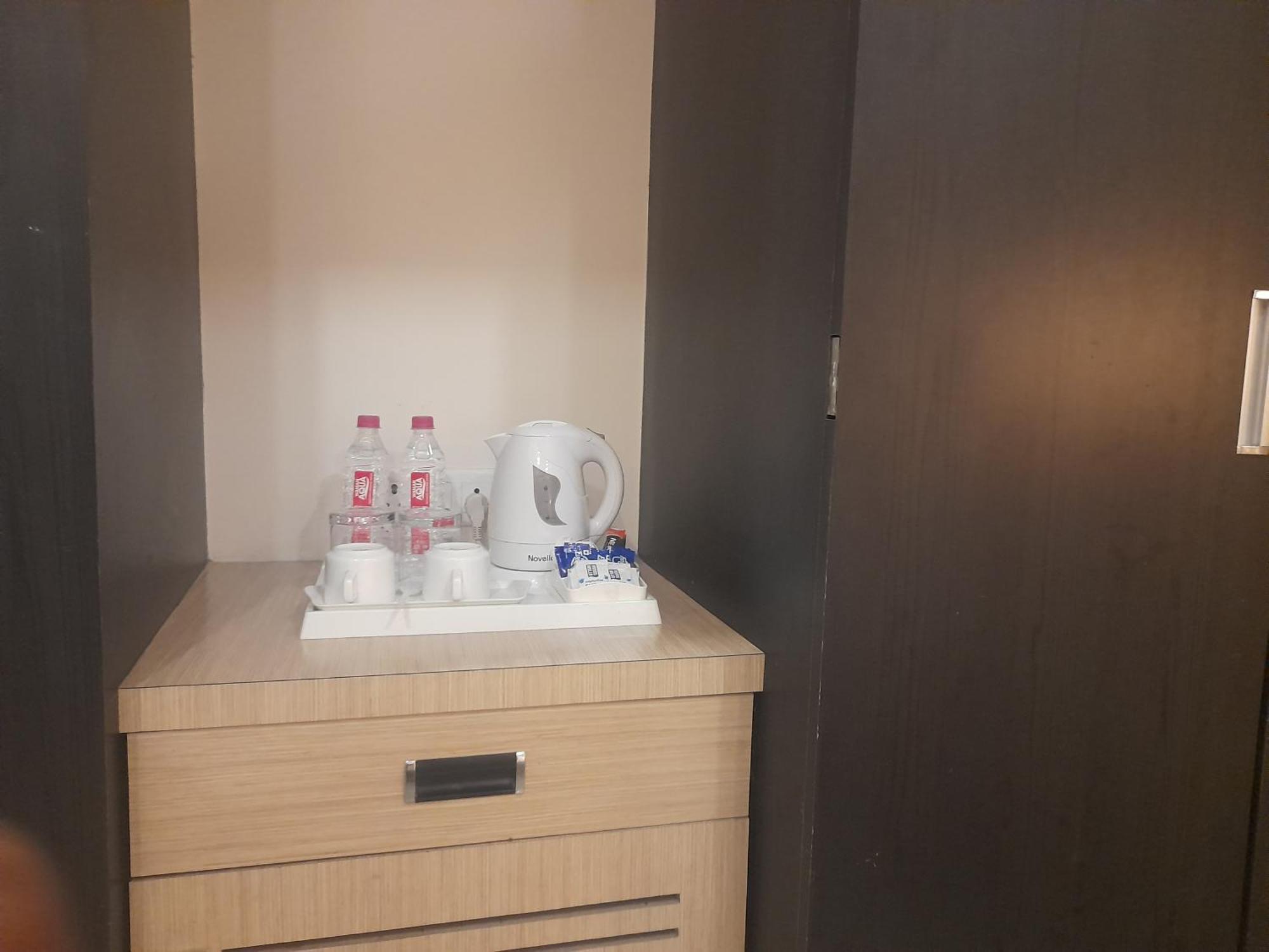 Variety Inn Patna  Eksteriør billede