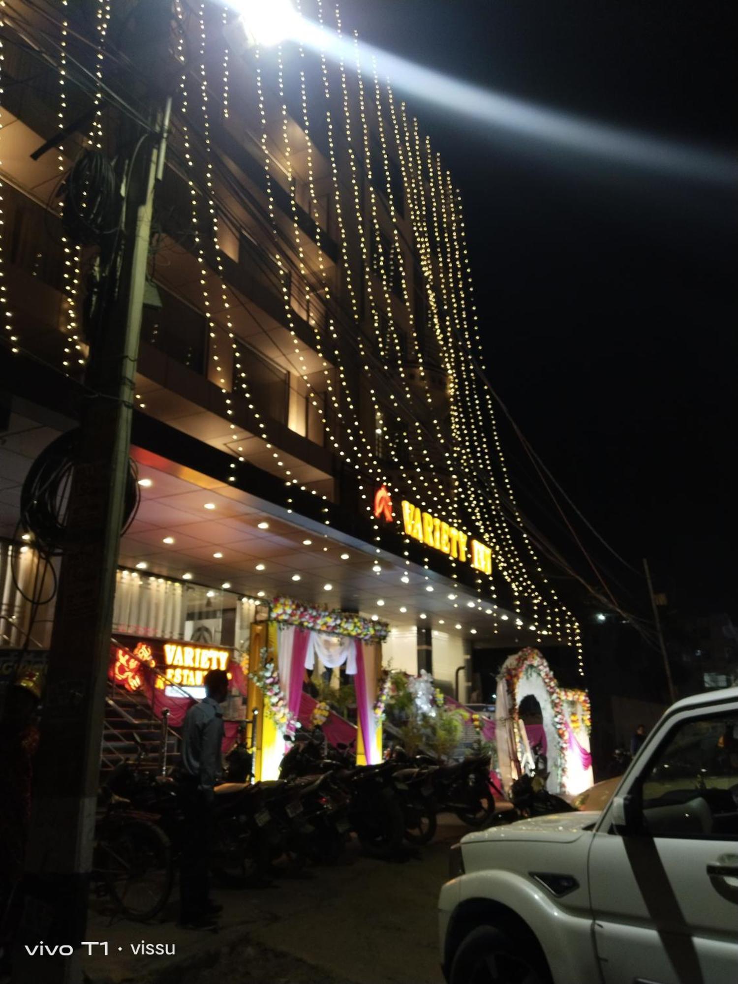 Variety Inn Patna  Eksteriør billede