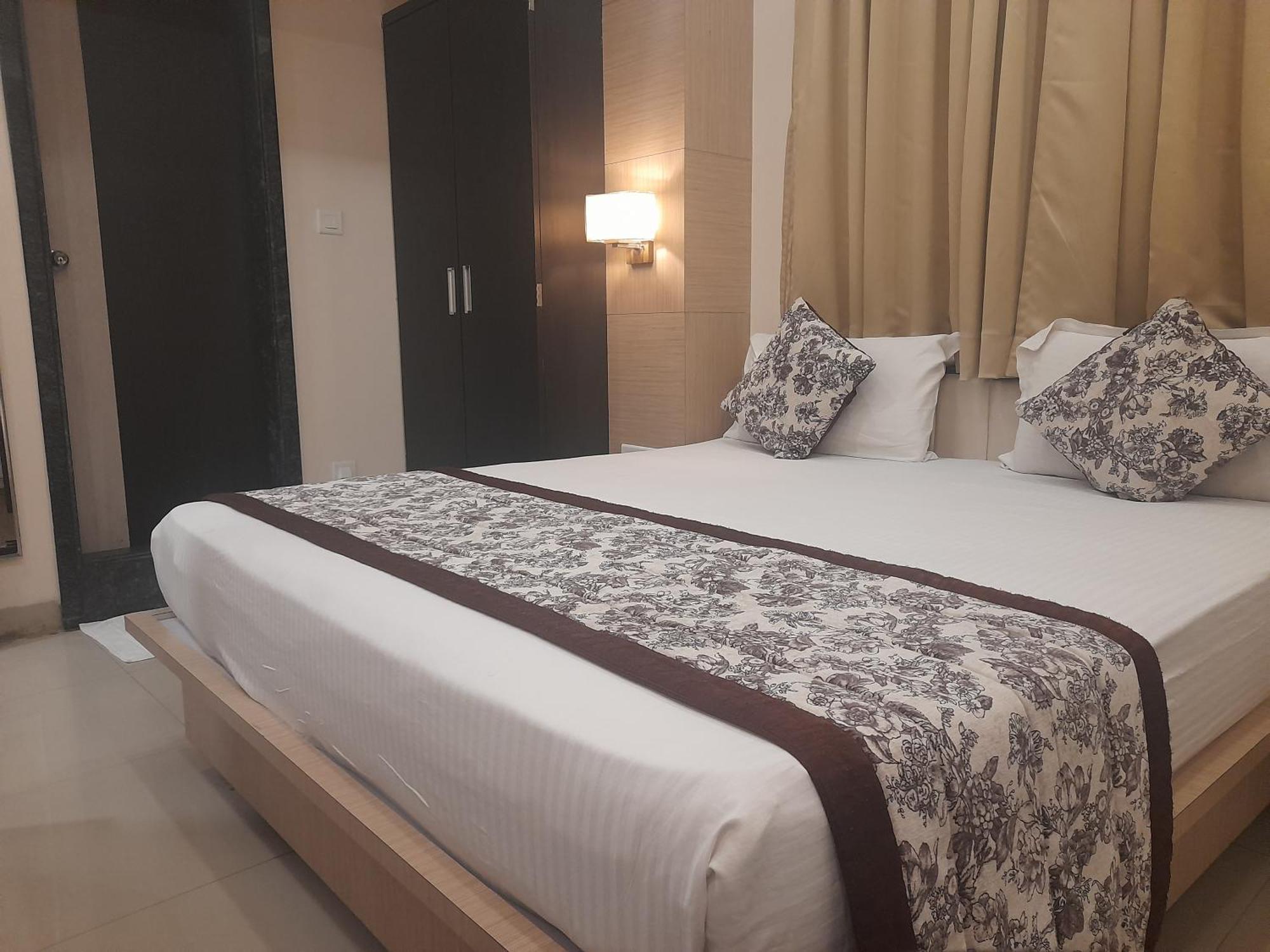 Variety Inn Patna  Eksteriør billede